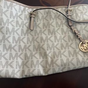Michael Kors Jet Set White Monogram All Over Logo Shoulder Bag Tote Purse